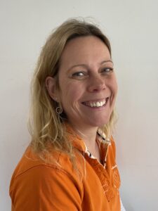 Agnes Fries Assistente